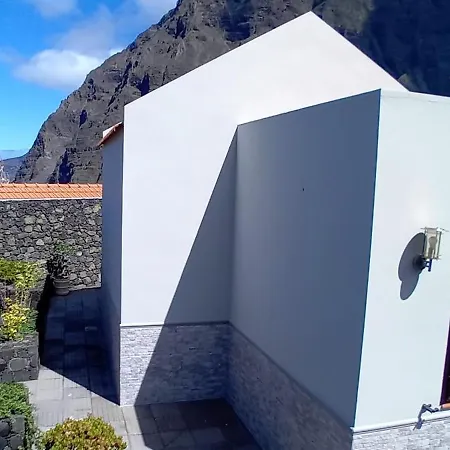 Lopez Aguilar - Mountain Retreat, Terrace & Bbq Feriehus
