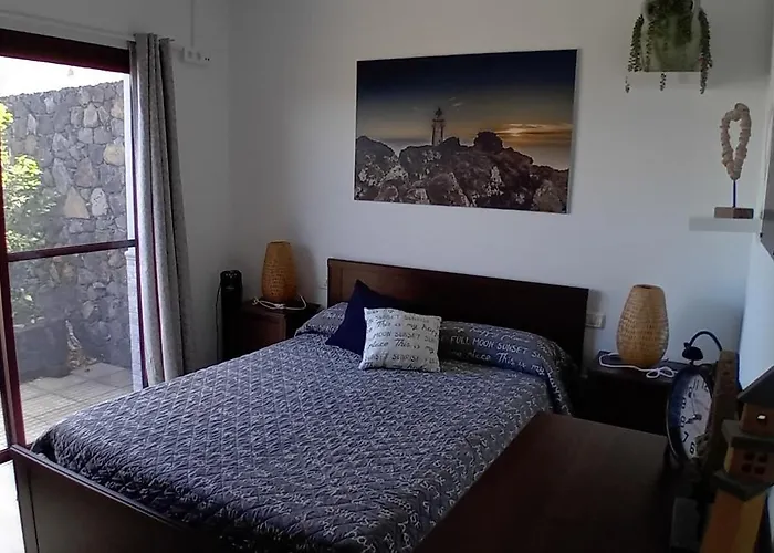 Feriehus Lopez Aguilar - Mountain Retreat, Terrace & Bbq Frontera